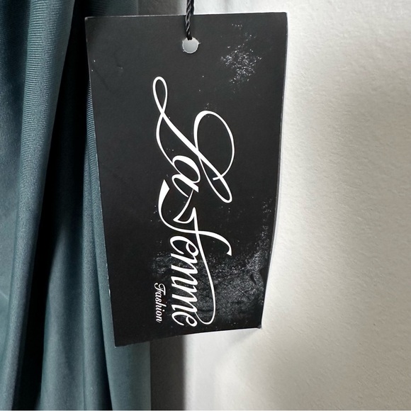 LA FEMME 30482 Dark Emerald V Neckline Ruched Jersey Gown Size 4 - Picture 6 of 9